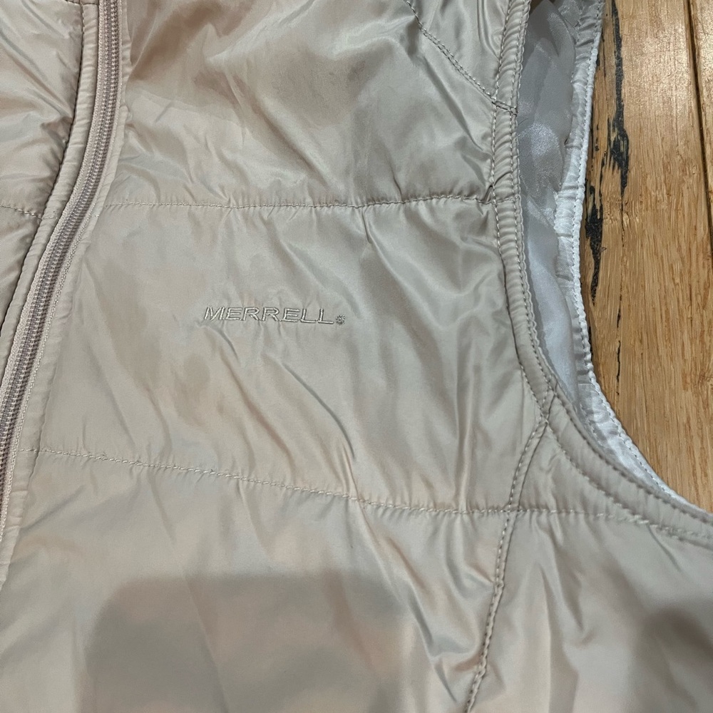 Merrel Vest - Picture 5 of 9
